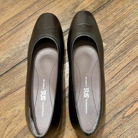 SAS REGINA Black Leather Pumps Heels Handcrafted Italian Leather Size 9 N Career - Picture 6 of 11